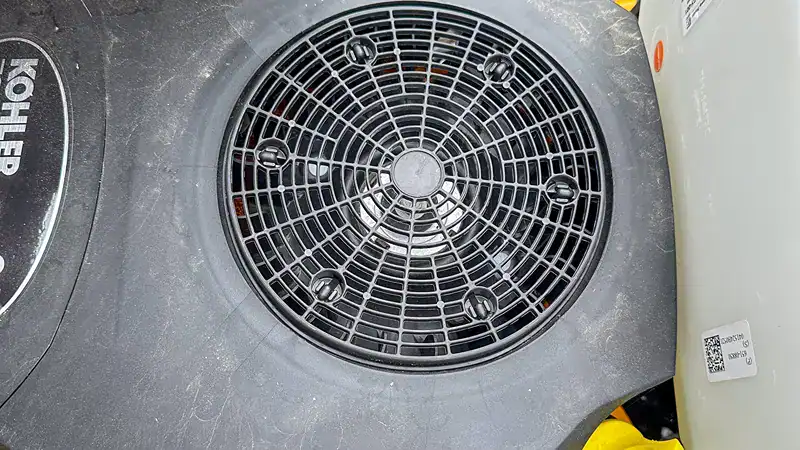 blower housing on small engine